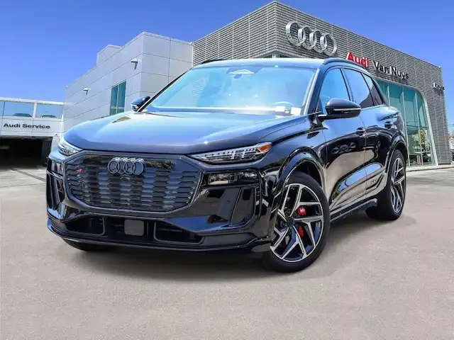 2027 Audi SQ6 e-tron Premium Plus quattro's photo