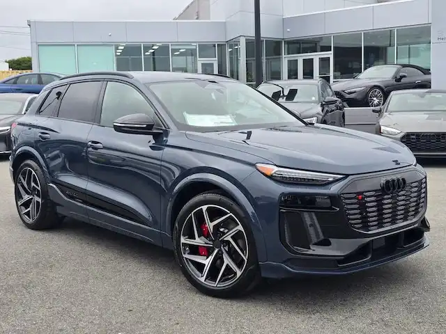 2027 Audi SQ6 e-tron Premium Plus quattro's photo
