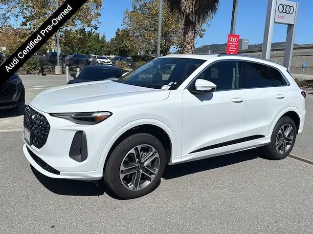 2026 Audi Q5 Premium Plus quattro's photo
