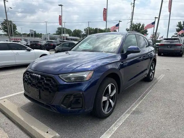 2023 Audi Q5 45 Premium Plus's photo