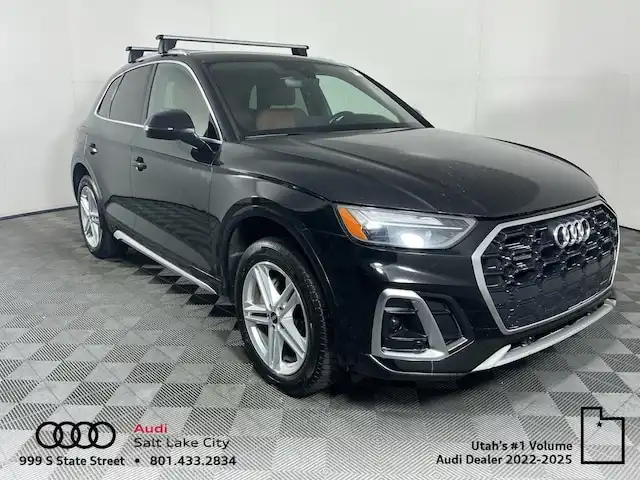 2022 Audi Q5 55 e Premium's photo