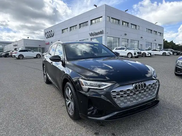2024 Audi Q8 e-tron 114 kWh Premium Plus quattro 55's photo