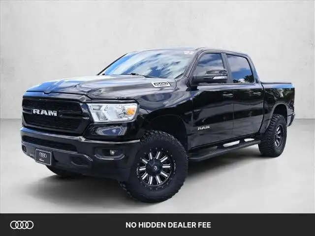 2022 RAM 1500 Big Horn/Lone Star 4x4 Crew Cab 5'7's photo