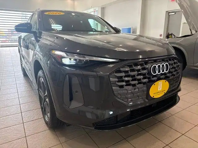2026 Audi Q5 Premium Plus quattro's photo