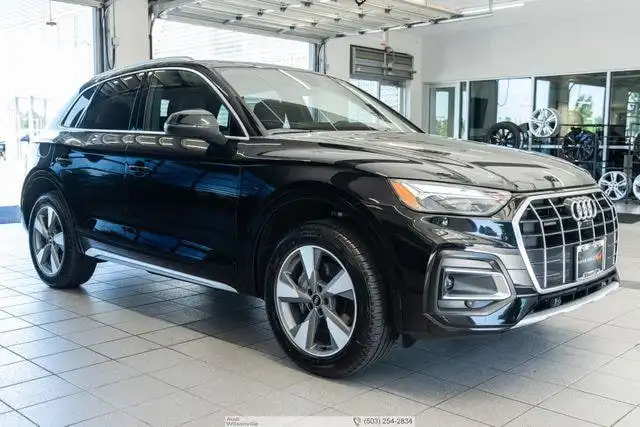 2023 Audi Q5 40 Premium Plus's photo