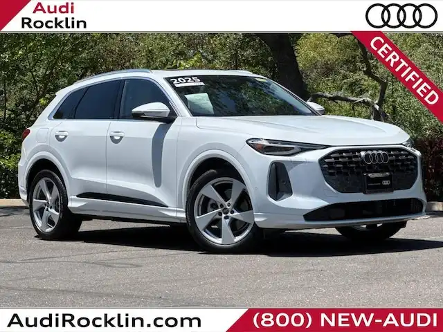 2025 Audi Q5 40 Prestige's photo