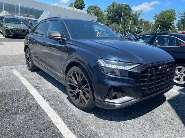 2023 Audi SQ8 Prestige's photo