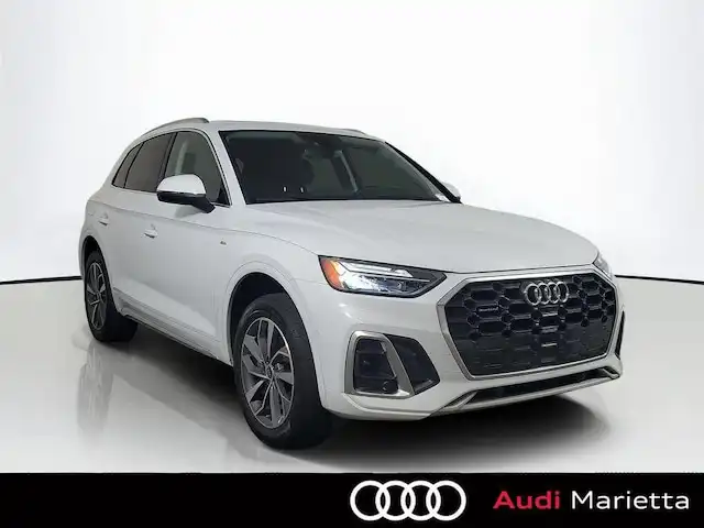 2023 Audi Q5 45 Premium Plus's photo