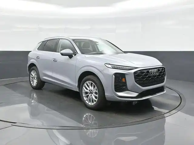 2026 Audi Q3 S line quattro's photo