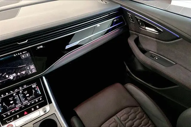 2025 Audi RS Q8 Base photo 5
