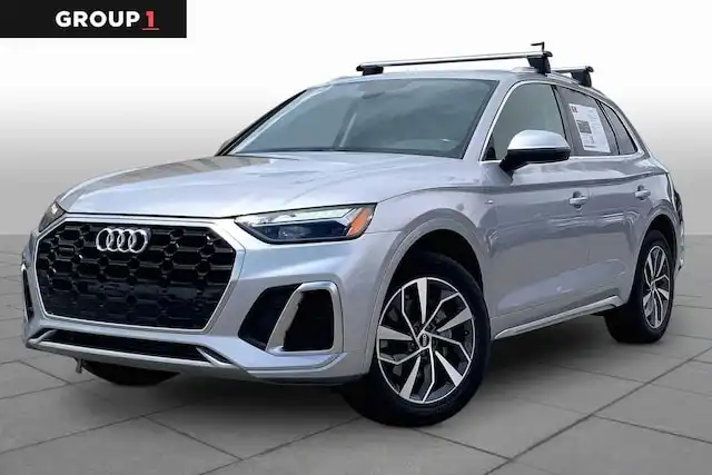 2022 Audi Q5 45 Premium's photo