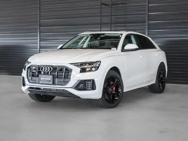 2023 Audi Q8 55 Premium Tiptronic quattro's photo