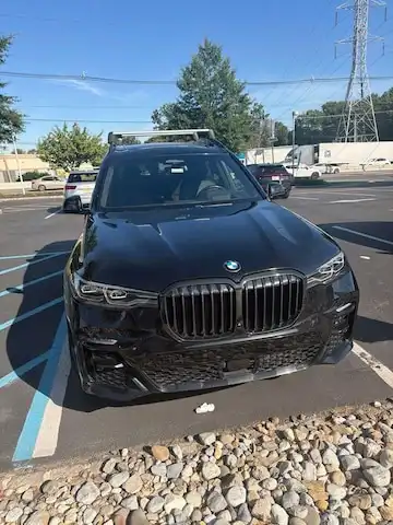 2022 BMW X7 xDrive40i's photo
