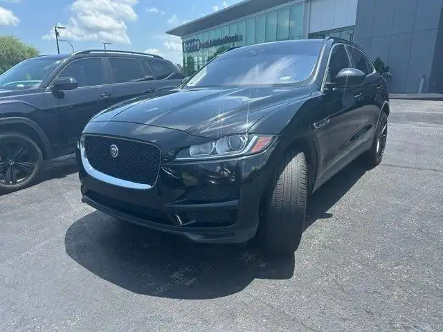 2020 Jaguar F-PACE 25t Premium AWD's photo