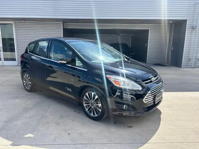 2017 Ford C-Max PHEV Titanium photo 3