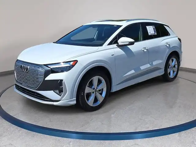 2024 Audi Q4 e-tron 55 Premium quattro's photo