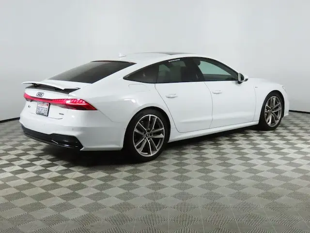 2022 Audi A7 55 Premium Plus S tronic quattro photo 5
