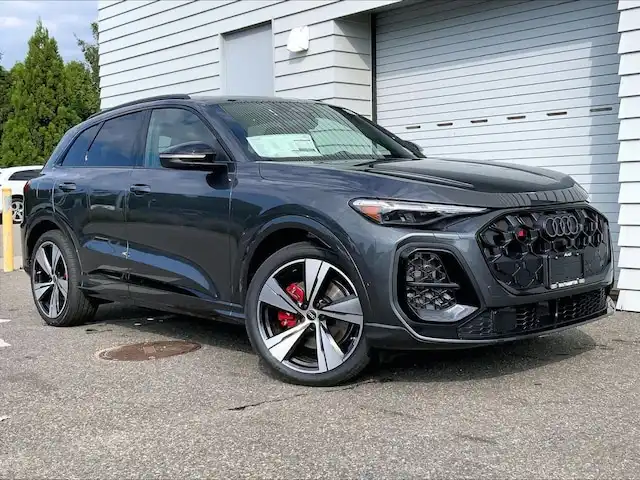 2026 Audi SQ5 Premium Plus quattro's photo