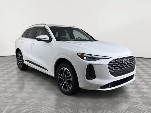 2025 Audi Q5 40 Premium's photo