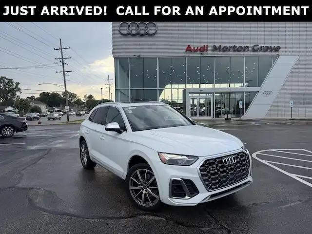 2022 Audi SQ5 Premium Plus's photo