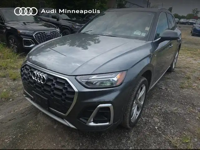 2023 Audi Q5 45 Premium Plus's photo