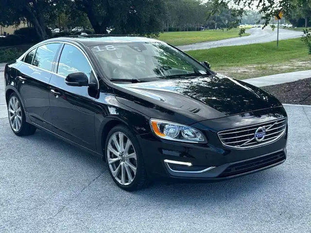 2018 Volvo S60 T5 Inscription's photo
