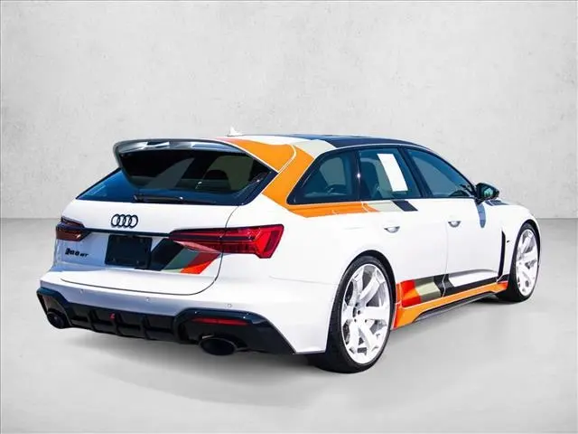 2025 Audi RS 6 Avant Performance photo 5