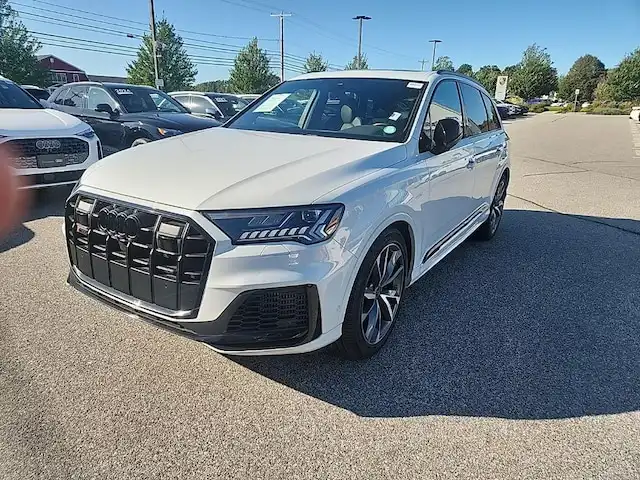 2023 Audi SQ7 Premium Plus quattro Tiptronic's photo
