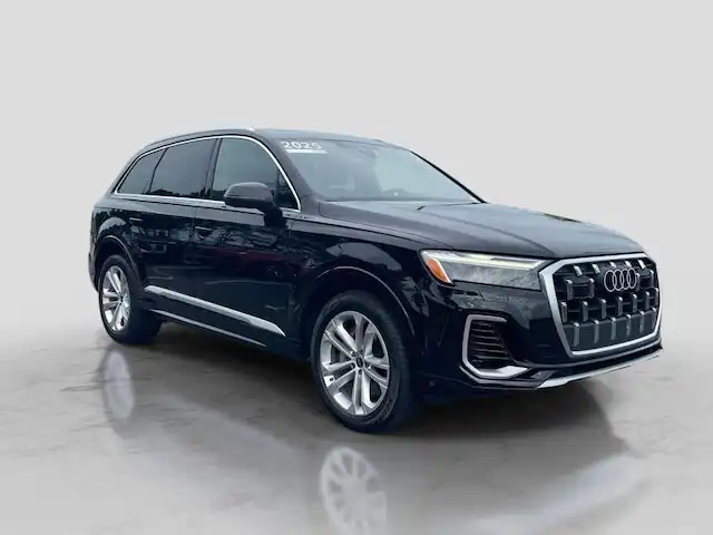 2025 Audi Q7 55 Premium Plus quattro Tiptronic's photo