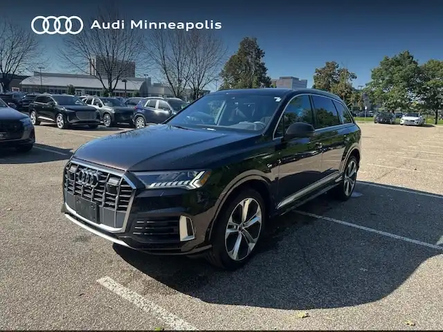 2023 Audi Q7 55 Premium Plus quattro Tiptronic's photo