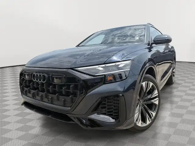 2025 Audi Q8 55 Premium quattro Tiptronic's photo