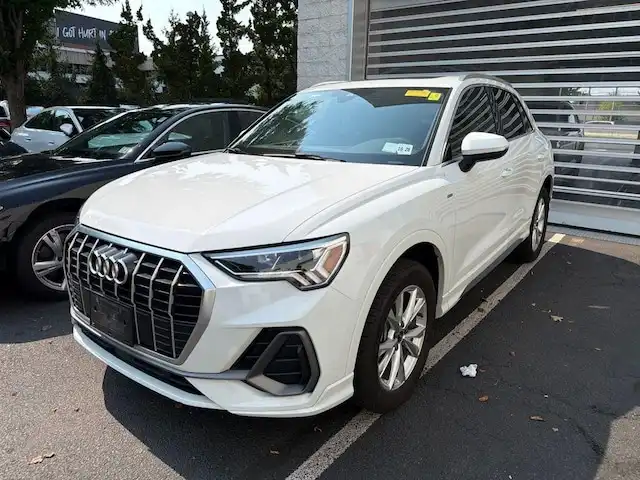 2024 Audi Q3 45 TFSI S Line Premium quattro's photo