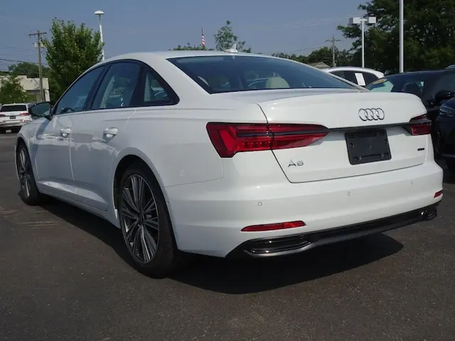 2021 Audi A6 45 Premium Plus quattro S tronic Sport photo 3