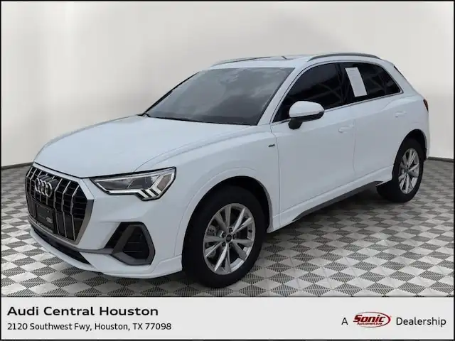 2025 Audi Q3 45 TFSI S Line Premium quattro's photo