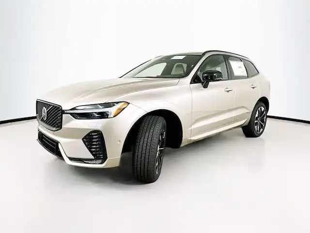 2026 Volvo XC60 B5 Plus Dark AWD's photo