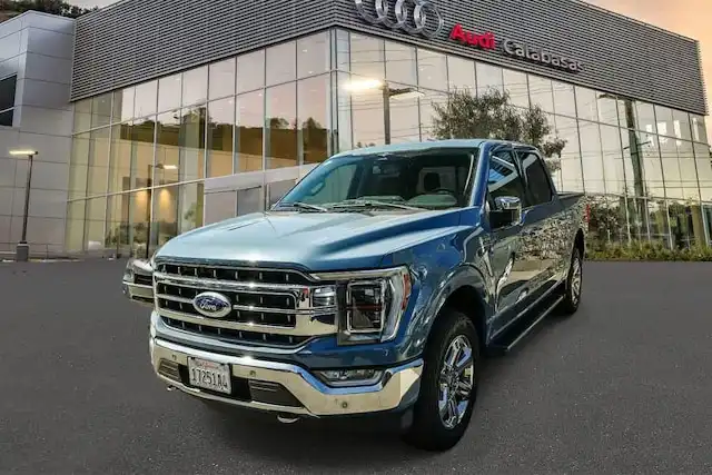 2023 Ford F-150 Lariat 4x4 SuperCrew 5-1/2 Box's photo