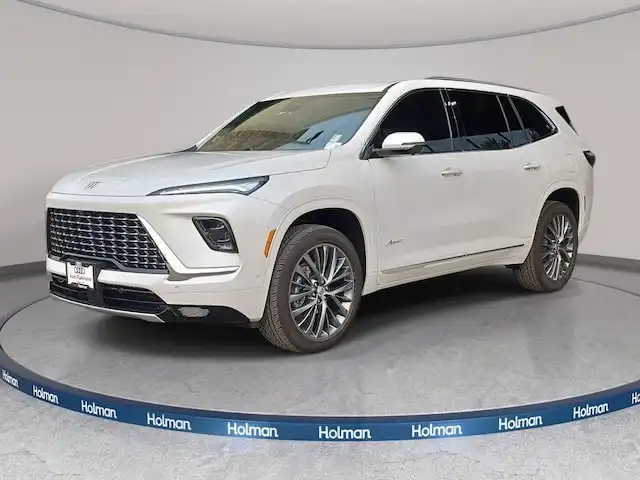 2025 Buick Enclave Avenir AWD's photo