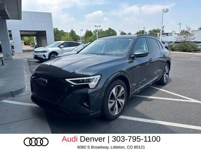 2024 Audi Q8 e-tron 114 kWh Premium quattro 55's photo