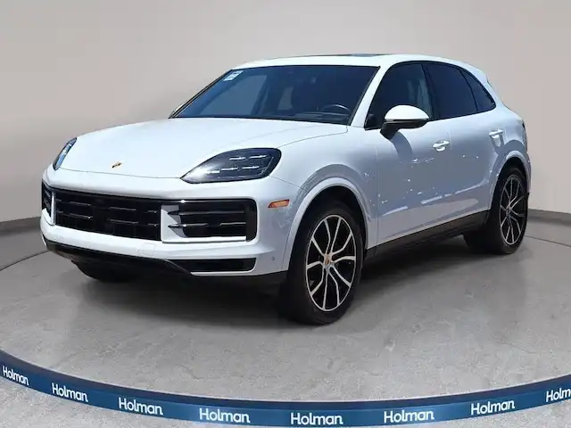 2024 Porsche Cayenne Base's photo