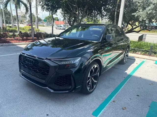 2022 Audi RS Q8 Base's photo