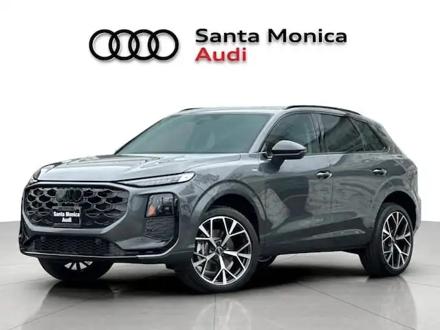 2026 Audi Q3 S line quattro's photo