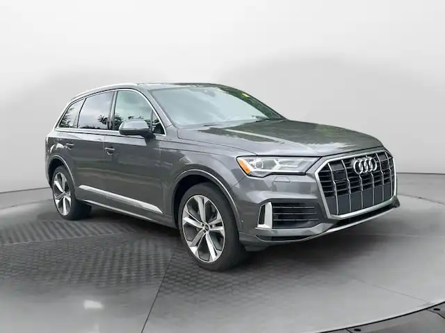 2022 Audi Q7 55 Premium Plus quattro Tiptronic's photo