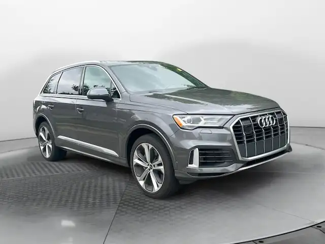 2022 Audi Q7 55 Premium Plus quattro Tiptronic's photo