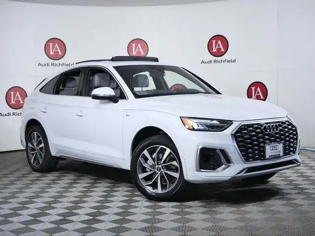 2023 Audi Q5 Sportback 45 Premium Plus's photo