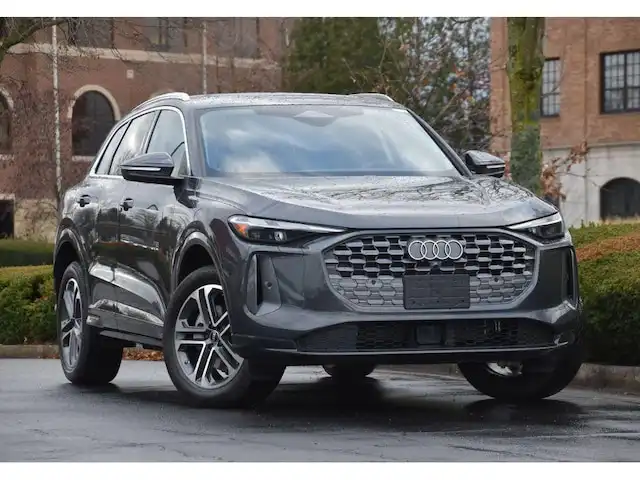 2025 Audi Q5 40 Premium's photo