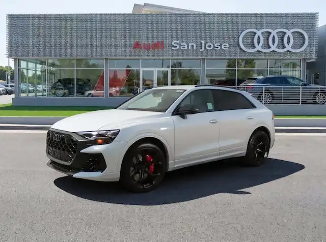 2026 Audi RS Q8 Base's photo