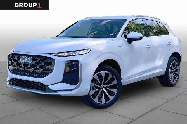 2026 Audi Q3 S Line quattro's photo