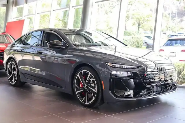 2027 Audi S6 e-tron Premium Plus quattro's photo