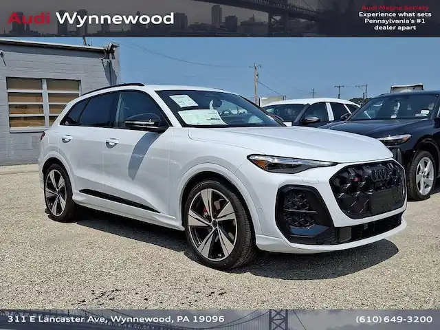 2026 Audi SQ5 Prestige quattro's photo