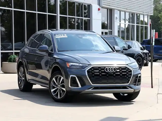 2023 Audi Q5 45 Premium Plus's photo